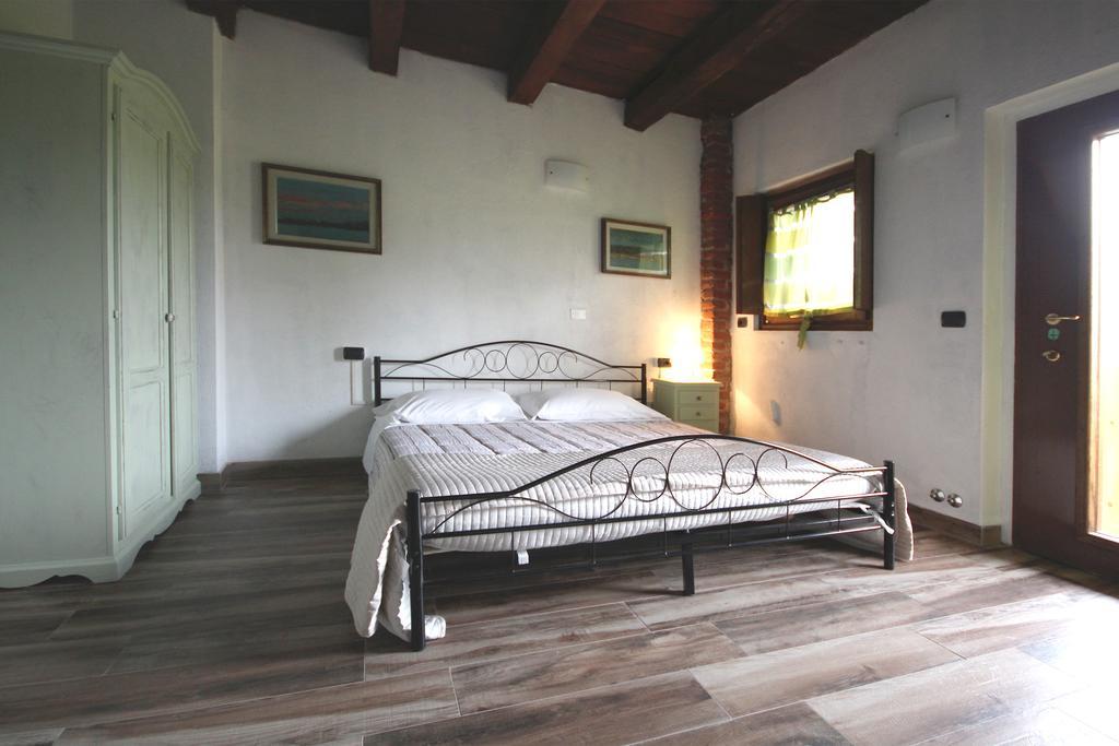 Farm stay Agriturismo Helianthus Oleggio